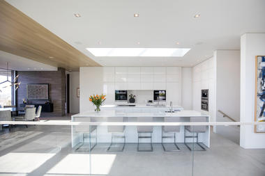 Gallery of Carla Ridge / Whipple Russell Architects  - 3