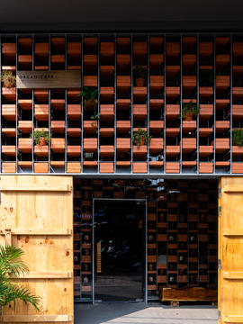 Gallery of Organicare Showroom / Tropical Space  - 2