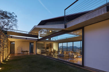 Galeria de Casa da Laje Inclinada / TETRO Arquitetura  - 5