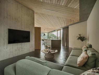 Gallery of House on the Hill / MoDusArchitects  - 3