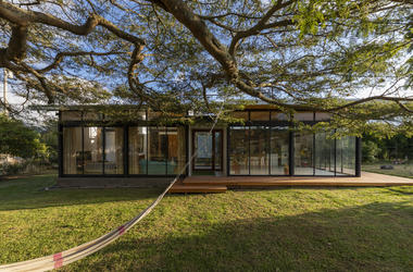 Galeria de Casa Tanda / ESEcolectivo Arquitectos  - 1