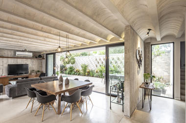 Gallery of PDC House / Central de Proyectos SCP  - 13