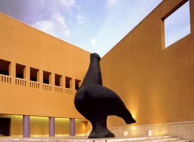 Clásicos ArchDaily: Museo de Arte Contemporáneo de Monterrey / LEGORRETA