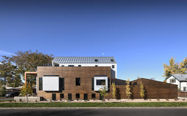 33街之屋，契合街道的住宅 / Meridian 105 Architecture