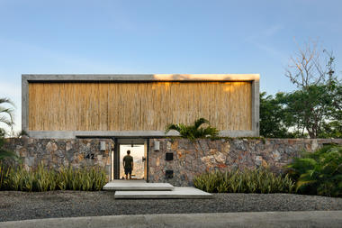 Gallery of Z House / Zozaya Arquitectos  - 1