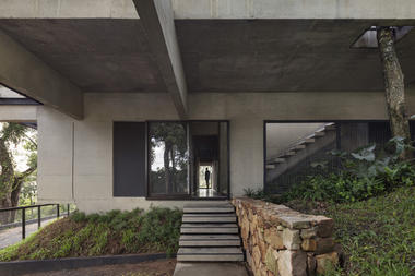 Gallery of Hillside House / BAUEN  - 8