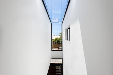 Gallery of Triangle House / Robeson Architects  - 13