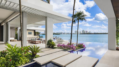 Gallery of Infinity Pools in 15 Architecture Projects  - 11