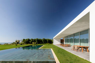 Gallery of Sea Front Villa / ARQ TAILOR'S Architecture & Interiors  - 2