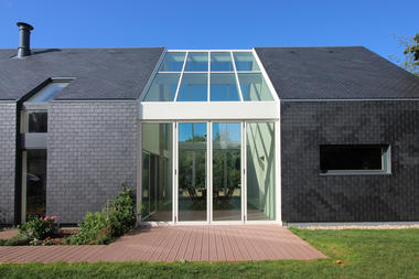Galería de Casa Bioclimática Longère / INDY ARCHITECTES  - 1