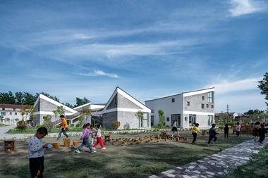 Gallery of Jiangsu Beisha Kindergarten / Crossboundaries  - 1