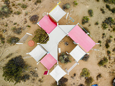Gallery of FIELDWORKS Celebrates Design-Build in California's High Desert  - 3