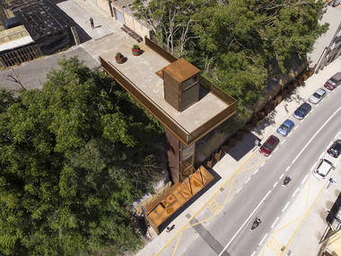 La Rampinya 电梯，与景观融合的观景平台 / Santamaria Arquitectes