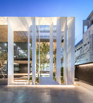 Gallery of Intelligent Building / Octane architect & design  - 2