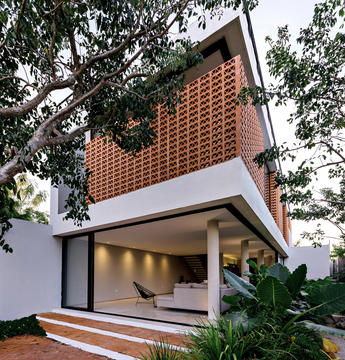 Gallery of First House / MS Architettura  - 1