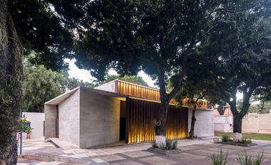 Sinagoga UHP / Equipo de Arquitectura