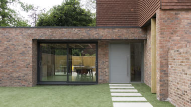 Gallery of Terracotta House / Annabelle Tugby Architects  - 3