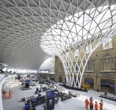 Gallery of Train Station: Examples of Floor Plans and Sections  - 15