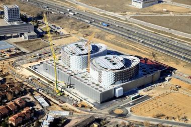 En Construcción: Nuevo Hospital Público de Móstoles / Rafael de La-Hoz Arquitectos