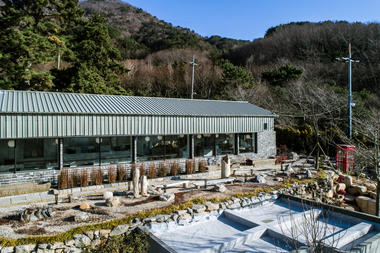 Gallery of Botanic Museum Cafeteria / arche708  - 7