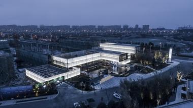 Gallery of Central Park Yanlord Nantong / Shanghai Tianhua Architectural Design  - 7