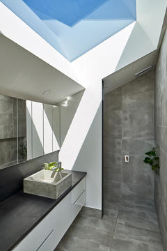 Galería de H.I.V.E. X FIVE / Megowan Architectural  - 2