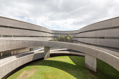 Gallery of 10 Innovative Ramp Solutions in Plans and Sections  - 6