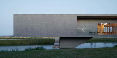 画廊 天鹅湖湿地公园景观廊及观鸟塔 / 迹·建筑事务所  - 10