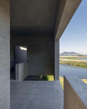 画廊 天鹅湖湿地公园景观廊及观鸟塔 / 迹·建筑事务所  - 13