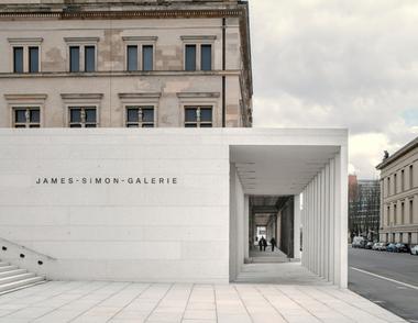 Gallery of David Chipperfield's New Museum Island Gallery Opens in Berlin  - 3
