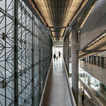 Sesc 24 de Maio / Paulo Mendes da Rocha + MMBB Arquitetos