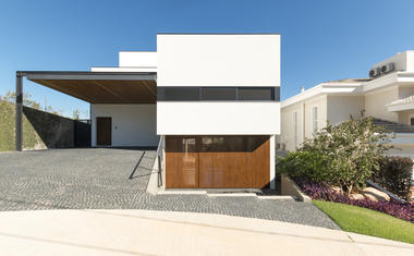 Casa GR / Frederico Trevisan Arquiteto