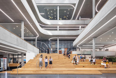 Zalando Headquarters / HENN + Kinzo 