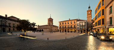 Galería de Proyecto de Iluminación: Remodelación de la Plaza Mayor de Almazán por CH+QS arquitectos  - 10