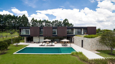 SL House / VERSA oficina de construção, arquitetura e urbanismo + Gabriel Barro Fiuza
