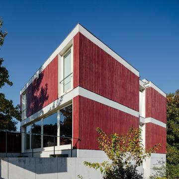 Red House / Nelson Resende