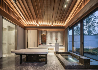 Gallery of Guoshi Luxury SPA Resort / CHALLENGE DESIGN   - 14