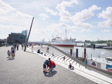 Gallery of Niederhafen River Promenade / Zaha Hadid Architects  - 5
