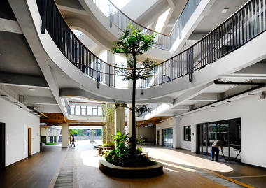 Escuela Sentia / 1+1>2 Architects