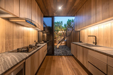 Gallery of The Skyscape Rooftop House / WARchitect  - 20