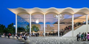 Gallery of Foster + Partners  Envisions Miami's New Apple Store as a Nod to Nautical Heritage  - 1