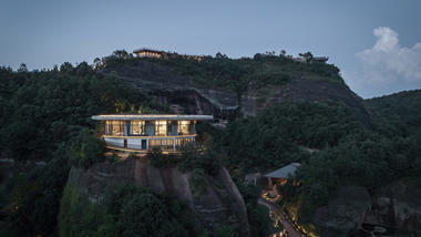 Gallery of Pingjiang Homey Wild Luxury Hotel /  / Duoxiangjie Architectural Design  - 8