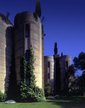 Gallery of Ricardo Bofill: “Why Are Historical Towns More Beautiful Than Modern Cities?”  - 36