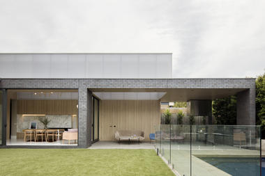 Casa Lanterna / Pitch Achitecture + Developments