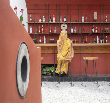 Gallery of The Village Cafe / Portal 92  - 5