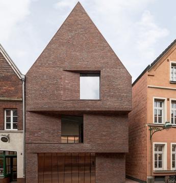 Casa en el Buddenturm / hehnpol architektur