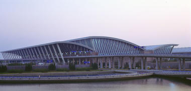 Shanghai Pudong International Airport / Paul Andreu