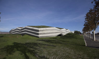 Planta de producción de café / Khmaladze Architects