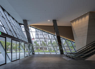 Galeria de Taipei Nanshan Plaza / Mitsubishi Jisho Sekkei  - 42