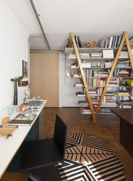 Gallery of Home Office: 23 Solutions for More Flexible Workspaces  - 3